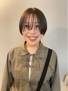 ケイシー(casey) 透け感カラーショートボブ