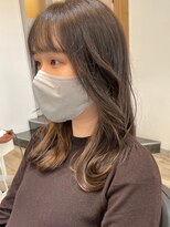 アトリエコア(Atelier Coa)&nbsp;ミルクティーベージュカラーくびれヘアグレージュカラー韓国
