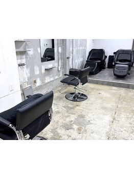 【堺/初芝】たった2席の開放感ある吹き抜けの店内なので、贅沢なリラックス体験ができるサロン☆