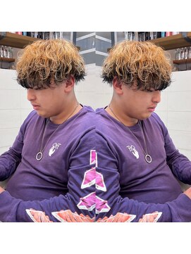 髪屋 紬 メンズ/メンズカット/メンズパーマ/波巻きパーマ