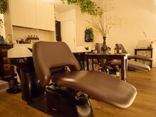 リハイド(ReHyd)の雰囲気（落ち着いた空間でのヘッドスパをお楽しみ下さい。）