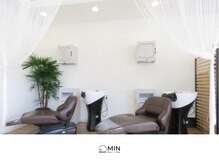 ヘアー クリップ ミン 弥勒店(Hair Clip Min)の雰囲気（《足を伸ばしてくつろげる》ので30分のヘッドスパも快適です◎）