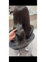 イロ(ilo.) ロングヘア