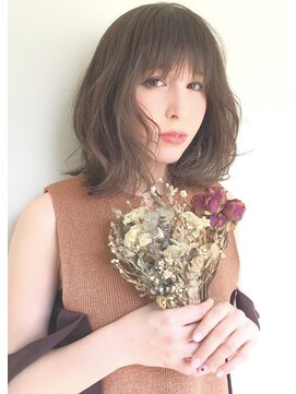 ラブクロムトーキョー オモテサンドウ(LOVECHROME OMOTESANDO) マロンベージュカラーのAラインボブ