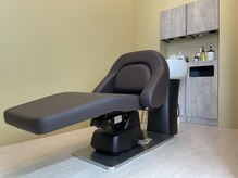 アンカー(anchor)の雰囲気（首の負担が少ないフルフラットのシャンプー台）