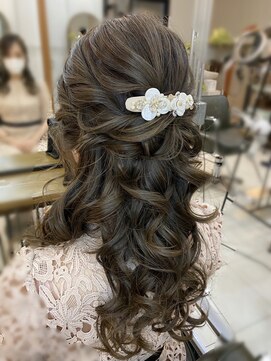 クーポラ(Cupola) ハーフアップでより華やかに◎お呼ばれヘアセット♪
