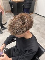 イーラ(era) メンズパーマ外国人風スペインカールスパイラルパーマ