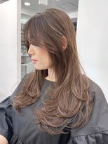 エル バイ アンキシム(elu by AHNKISM)&nbsp;ミディアムレイヤーカットストレートロングレイヤー心斎橋