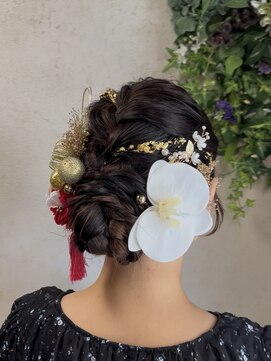 ヘアーズ ラブリージョブリー(hair's Lovely Jubbly) 【前田】編み込みシニヨン