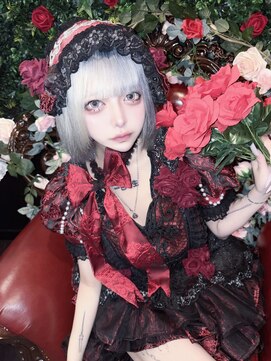 リアイス(Re:ICE) 地雷系ホワイトシルバーレイヤーボブ