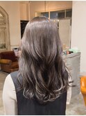 《大人の抜け感》柔らかい透明感グレージ