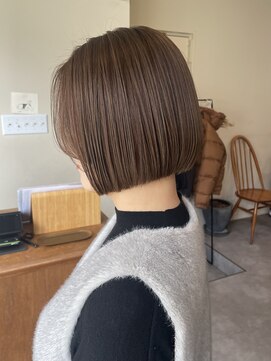 デイリリーバイアメリア 川西店(daylily by Ameria) ボブ/透明感カラー/ベージュ