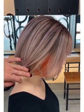 サロウィン 下北沢(SALOWIN) シャドールーツとインナーカラー