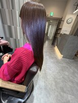 高難易度縮毛矯正&nbsp;髪質を変える手でザーっと乾かしただけのこだわりの縮毛矯正