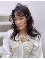 エルミタージュ(HERMITAGE)&nbsp;コテ巻きヘア