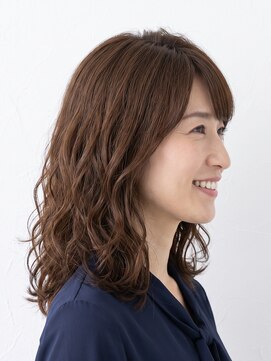 と和 巣鴨 【40代】大人可愛いエアリーミディアムレイヤー/白髪対策