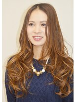 ヘアーフォーブリコス(hair for Brico's)&nbsp;ナチュラルブラウンのゆるかわロングスタイル