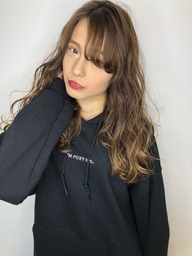 ジーナ(XENA) エアリーブラウンベージュ