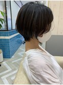 大人かわいいダークグレージュ小顔丸みショート