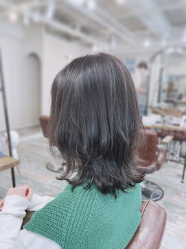 リノカヒリ(Lino kahili) くびれウルフヘアー×モカグレージュ