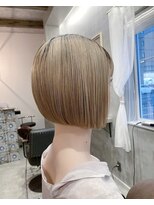 プリームヘアーホワイト(Pleame hair WHITE) ミニボブ