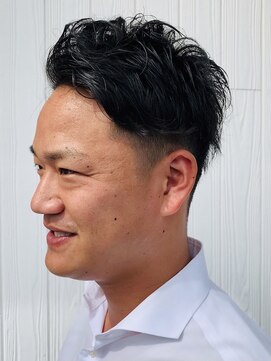 ヘアーデザイン ゼロ(HAIR DESIGN ZERO) クリロナ風ツーブロック