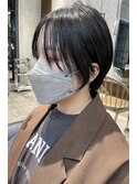 耳掛けありなしで変わる2wayマッシュショート