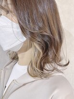 シアン(CYAN)&nbsp;#京都駅#インナーカラー#イヤリングカラー#ミルクティーベージュ