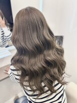 リルーア(RIRUA)&nbsp;アッシュグレージュカラーグラデーションカラー シアーカラー