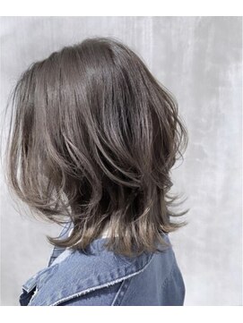 モアナ バイ ヘッドライト 沖縄豊見城店(Moana by HEADLIGHT) Moana【豊見城】#レイヤーカット#ミディアムレイヤー#ベージュ