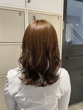 フィゼル 福島店(fizelle) 柔らかいベージュカラー