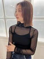大人ボブ　外ハネボブ　ベージュカラー