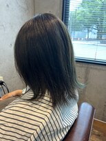 ヘアサロン レゴリス(hair salon REGOLITH)&nbsp;グリーン×外ハネ