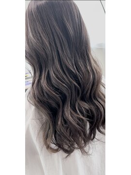 ファムバイアヴァンス(Femme by AVANCE.) 【@篠澤】大人ハイライト×ラピスグレージュ