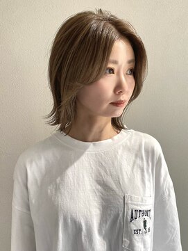 エイム(A-im) ミディアムレイヤー×ミルクティーベージュ　ブリーチなし