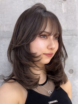 ロンドメリア 天神大名店(Lond Melia) レイヤーカット小顔に見せるヘア/韓国ヘア/髪質改善/福岡/天神