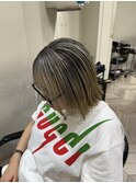 《tomi》バレイヤージュ×ホワイトベージュ