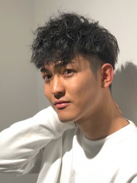 ゴールドシブヤ(GOALD SHIBUYA) 黒髪大人スペインカール