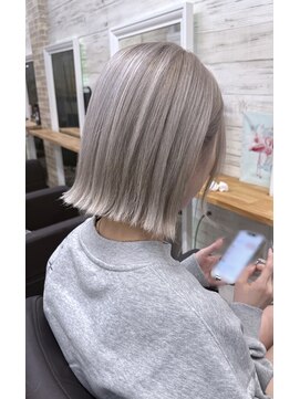 カプセル シンジュク(CAPSULE) ☆CAPSULE☆切りっぱなしグレージュボブ