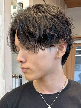 エリマ 横浜西口(elima) 横浜西口波巻きパーマツイストスパイラルパーマセンターパート