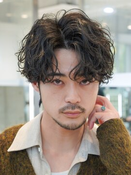 レタッチバイフィフス(RETOUCH by fifth) 波巻きパーマメンズマッシュセンターパートツイストパーマウルフ