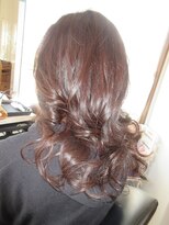 コア フィール ア デイ(COIFFURE A DAY)&nbsp;【見附今町M3D】ロングカール