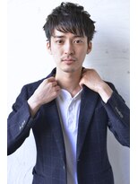 メーヴェ(Mowen) 南堀江 mowem　束感ショート×黒髪×ビジネススタイル