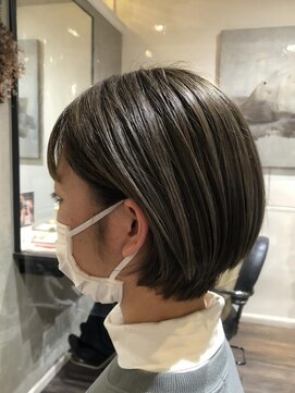 ベルタ バイ アルテフィーチェ(belta by artefice) Wカラー×ミニボブ