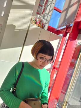 榮美容室 本店 デザインカラーボブ