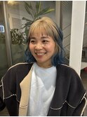 ベージュとスカイブルーのルーツデザインカラー