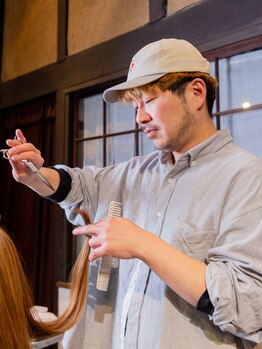 コキナダ(COKINADA)の写真/【鞍馬口駅徒歩３分】居心地の良い町家サロン◆天窓と高い天井で明るく開放感のあるくつろぎ空間です。