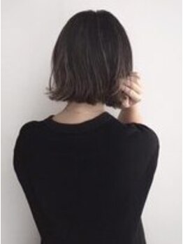 ドアーズ(Door's)の写真/透明感&艶を与える白髪染め♪顔周りを明るく見せる美肌カラーが大人気!［#艶カラー#明るい白髪染め］