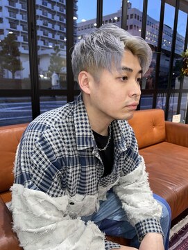 ジャヌ 浜町 眼鏡橋(JANU) JANU メンズショート/ホワイトシルバー