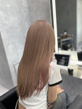 シーエスメイドバイシャチュー 栄店(CS made by SHACHU) ミルクティー×ピンク